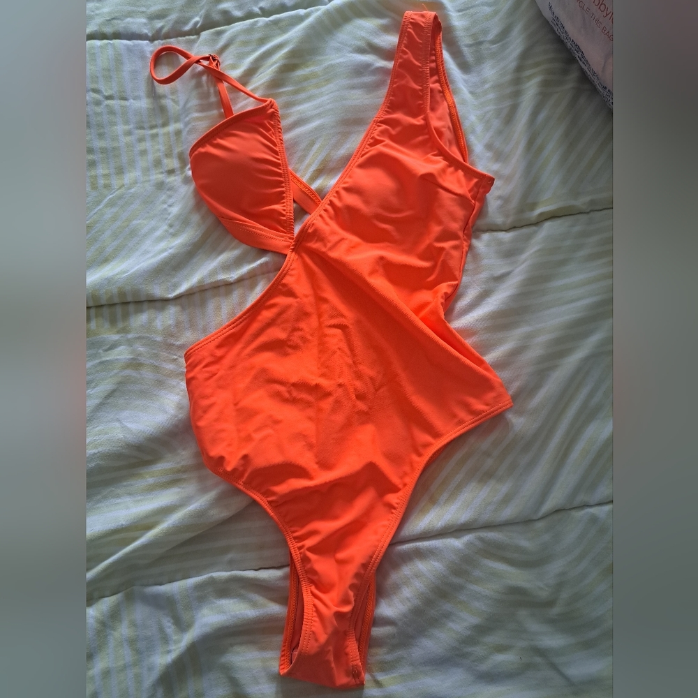 one piece Women's swimsuit